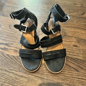 Heeled Black Strappy Sandals